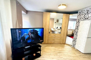 NKN cosy maisonette close to Dartford train station, food, shopping